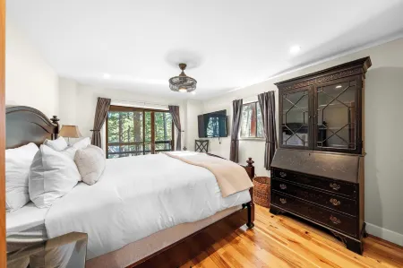 Secluded Incline Village Stay w/ Deck Near Diamond Peak & Lake Cloud 9 and 1/2 by Avantstay