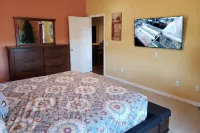 Lakeview Penthouse, Amazing Views—3BR/2BA Relax in Branson Condo, Indian Point