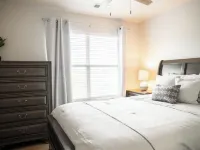 Harbor Landing - Water Views! Pool & hot tub - 2be/2ba condo in Ocean Springs! Hotels in Gulf Park Estates