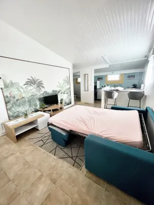 Ideal studio for visiting the island