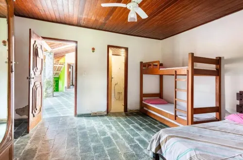 7 bedroom farm, up to 20 people or more, Vassouras RJ. Pets allowed, Sítio Malabaku Hotels in Vassouras