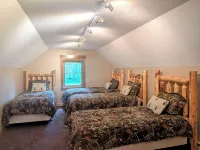 Spacious 3-bedroom house on charming Nisswa Lake Hotels in Nisswa