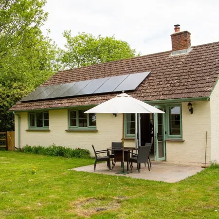 3 Bedroom idyllic countryside cottage in the middle of rural Wiltshire