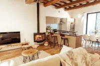 Maison de Village Barbentane Avec spa Hotels in Barbentane