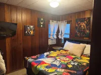 Cabin on lake . Pet friendly