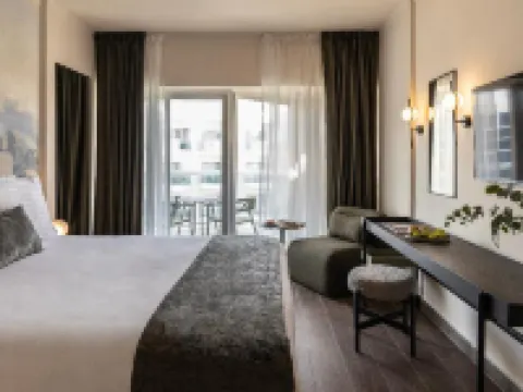 Crown Resorts Horizon Hotel Hotels in Coral Bay