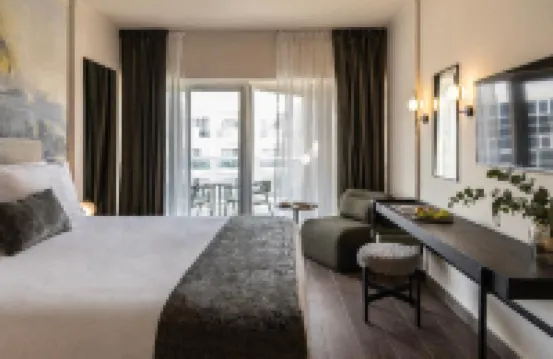 Crown Resorts Horizon Hotel