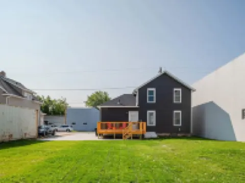 Modern Downtown Living-Appleton Hotels in Appleton