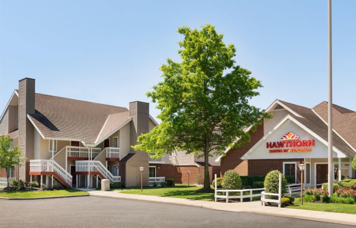 Hawthorn Suites by Wyndham Tinton Falls