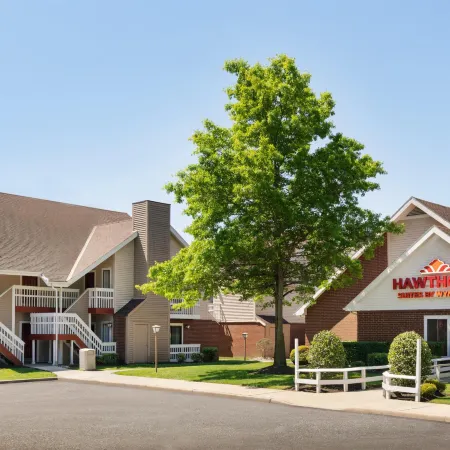Hawthorn Suites by Wyndham Tinton Falls