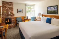 Carmel Fireplace Inn