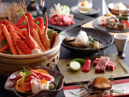 Yuraku Kinosaki Spa & Gardens Отели рядом со станцией Станция JR Kinosaki-Onsen