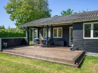 "Gunhil" - 200m from the Sea