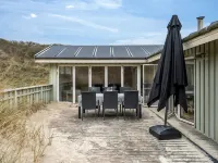 "Erwith" - 50m from the Sea