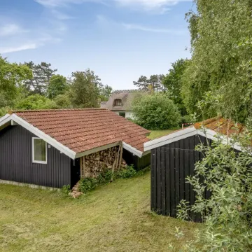 "Nnykka" - 125m from the sea