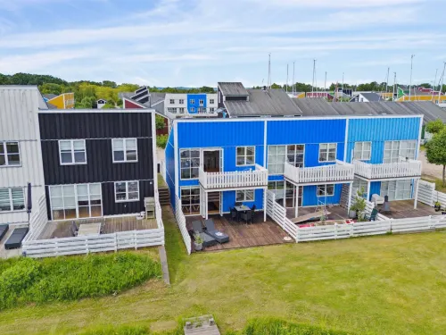 "Jænis" - 10m from the sea