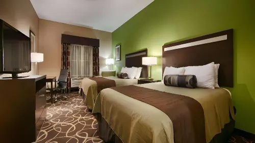 Best Western Plus Kenedy Inn