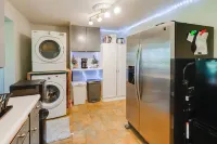 3 Mi to Pioneer Park and University Spacious Home! - Spa