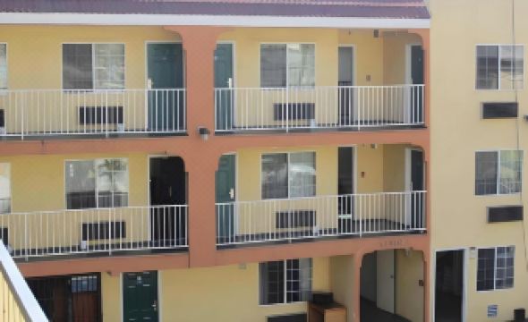 Starlight Inn, Valley Blvd - Downtown La