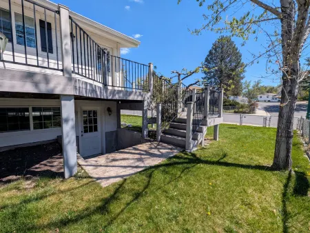 Beautiful Backyard with Play Area and Patio - Cozy Family Haven