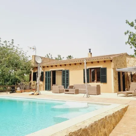 Villa near Cala Tropicana with Pool