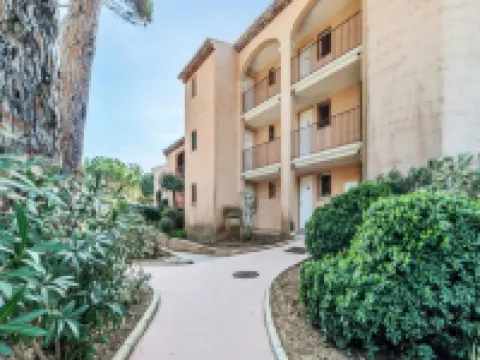 Residence La Pinede apartment