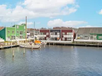 Apartment with Maritime Atmosphere