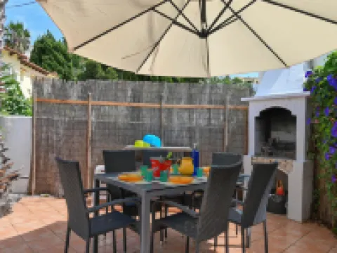 Elegant Villa with Pool