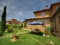 Cottage in Tuscany with Pool & Olive Groves