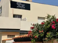 Ezz'Hotel Canet Ξενοδοχεία στην πόλη Canet-en-Roussillon