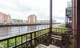 Harbour House - Donnini Apartments