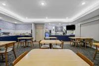 AmericInn by Wyndham International Falls