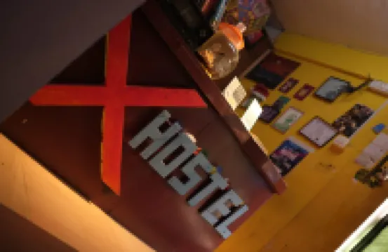 Xhostel