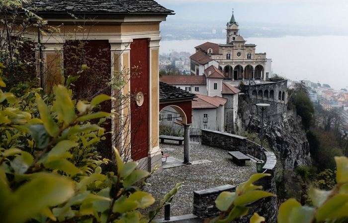 Unique Losone Apartment