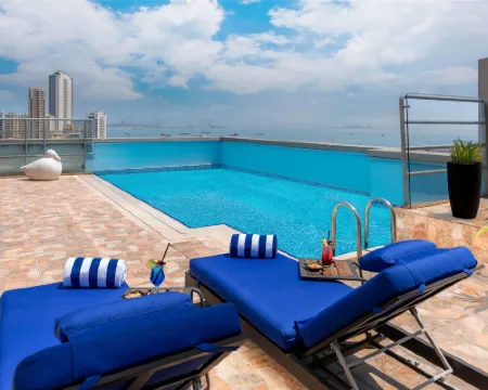 ザ K ホテル マナーマのホテル