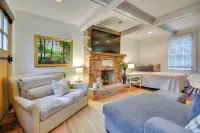Walk to Main St Historic High Point Carriage Home - 3-Star