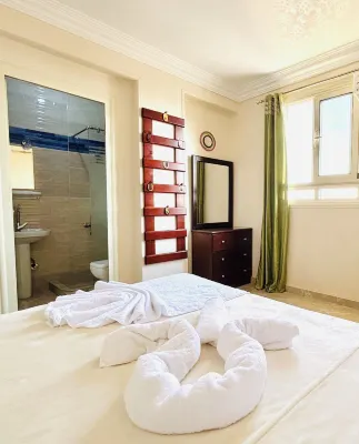 Giza Pyramids View Guest House Hotels in Al Haraneyah