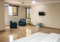 The Grange Hotel, Hotel di Dawhenya