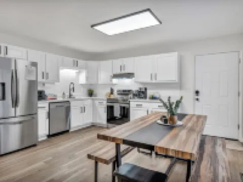 Game Room.Grill.Patio - Spacious 5Br Getaway! Ξενοδοχεία στην πόλη Berea
