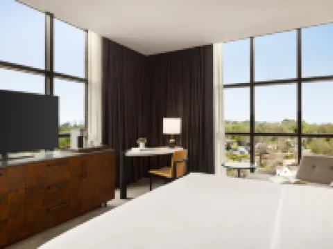 Valley Hotel Homewood Birmingham, Curio Collection by Hilton Hotels in Homewood