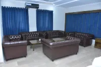 The Elegant Hotel - 2-Star