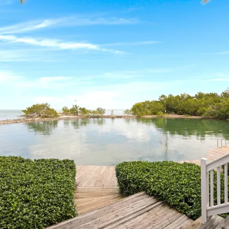 Tranquility Bay Resort
