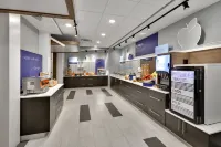 Holiday Inn Express & Suites PLANO EAST - RICHARDSON by IHG - breakfast
