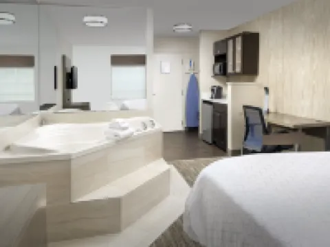 Holiday Inn Express & Suites ANNAPOLIS by IHG アナポリスのホテル