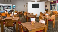 Holiday Inn Express NEWPORT by IHG - breakfast
