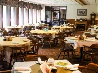 Voyageur Inn and Conference Center Hotels in Reedsburg