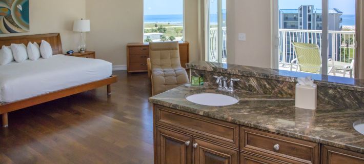 Crystal Palms Beach Resort Hotels in Pinellas County