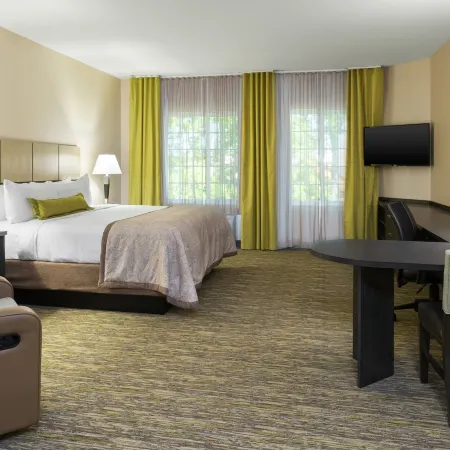 Candlewood Suites GROVE CITY - OUTLET CENTER by IHG