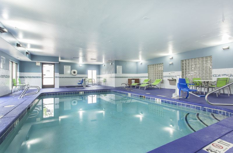 Holiday Inn Express & Suites Santa FE by IHG photo 2