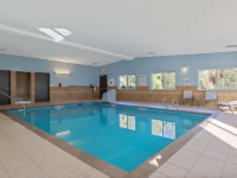Holiday Inn Express & Suites TORRINGTON by IHG Hotels in Torrington